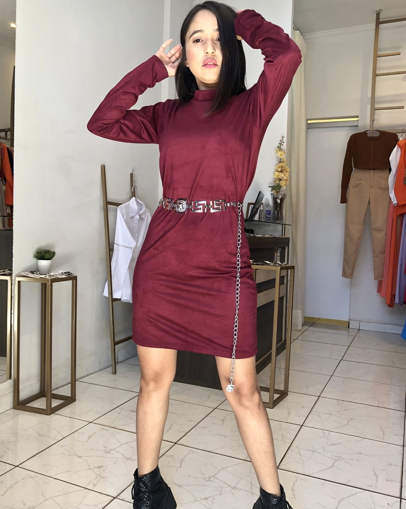 Vestido marsala com sales perola