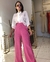 Conjunto Ella Pantalona e Camisa Cropped na internet