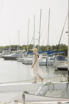 THE MIDI DAY-TO-NIGHT DRESS na internet