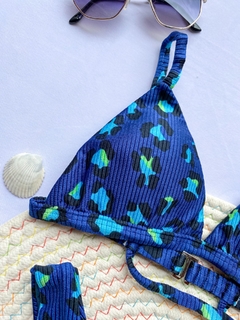 Conjunto Asa Delta Canelado Onça Azul - Estrela do Mar Beach Wear