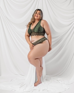 SUTIÃ BRALETTE RENDA COM RECORTE CURVY 66111 na internet