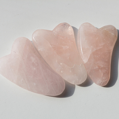 Gua Sha para massagem facial - Quartzo Rosa - loja online