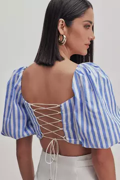 Blusa Cropped Mangas Bufantes Listrada Com Amarração Costas - comprar online