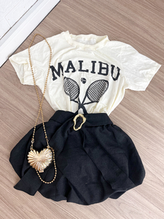 Conjunto: T-shirt + sainha (linho)