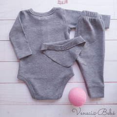 Conjunto gris bandana, body y pantalón - Venecia Bebé