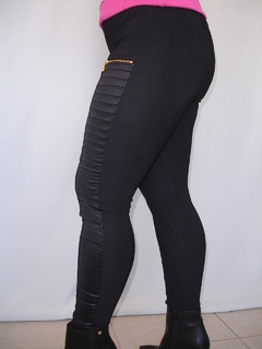 Calça Legging Gorgurão detalhe em Cirré - comprar online