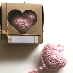 Corazones de crochet en caja de kraft con visor por encargo (10 u)