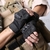 Guantes Tácticos Tipo Oakley De Protección en Nudillos Militar Medio Dedo - VETA