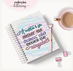 Agenda Feminina Permanente Lettering