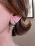 Imagem do Brinco modelo Earcuff com esmeraldas e diamantes