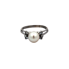 Platinum-natural cultured pearl and brilliant ring