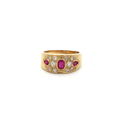 18 Kt Gold Ring Natural and Brilliant Rubies
