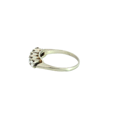 Valuable 18 kt gold band ring and diamonds - buy online