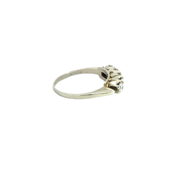 Valuable 18 kt gold band ring and diamonds - Joyería Alvear