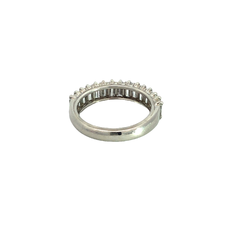 18 kt white gold endless ring with diamonds - Joyería Alvear
