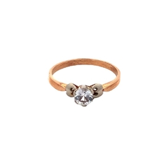 18kt gold solitaire engagement ring. platinum and sapphire