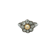 18 Kt Gold Rosette Ring Brilliant Pearl