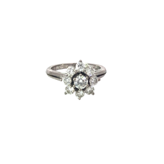 18 Kt Gold Rosette Ring with Diamonds