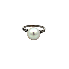 950 platinum ring with natural cultured pearl and diamonds - Joyería Alvear