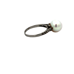 950 platinum ring with natural cultured pearl and diamonds - online store