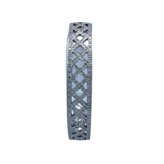 Bangle bracelet made of solid 18 kt white gold and diamonds. - online store