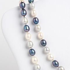 Set 4 in 1 - Three Necklaces and Bracelet Natural Pearls - buy online