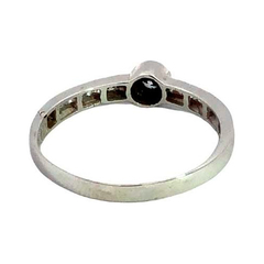 Beautiful 18 Kt Gold Ring And White Sapphires on internet