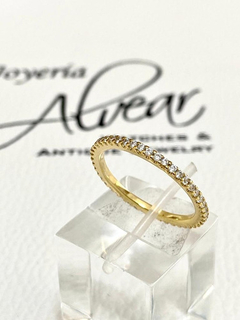 Anillo Sinfín De Plata 925 Oro 18 Kilates Y Zafiros Blancos - Joyería Alvear