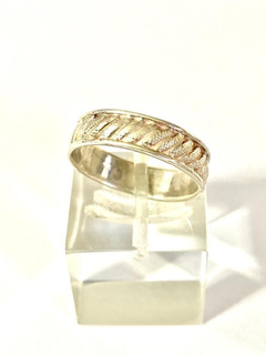Fine 925 silver alliance style ring