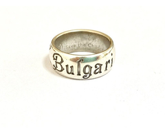 Spectacular ring made by the prestigious Italian firm Bulgari on internet