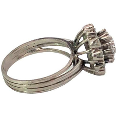 Beautiful 950 platinum rosette ring with diamonds - Joyería Alvear