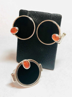 Impressive ring and earrings set of 925 silver and onyx and coral