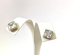 Beautiful solitaire earrings in 925 silver and sapphires - Joyería Alvear