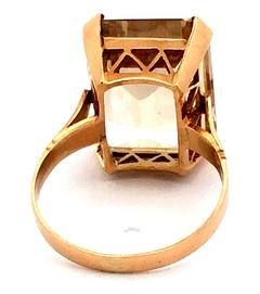 18 Kt Gold and Topaz Ring on internet