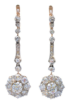 Exclusive Edwardian rosette 18 kt gold and diamond pendant earrings