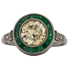 Important Bird's eye ring in Platinum 950 natural and brilliant emeralds