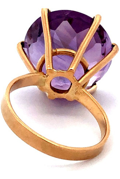 18 Kt Gold and Amethyst Ring on internet