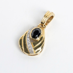 18kt Gold Pendant Charm. Natural Sapphire And White Sapphires