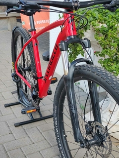 Bicicleta Specialized Rockhopper seminova