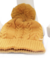 Gorro tejido con pompon - comprar online