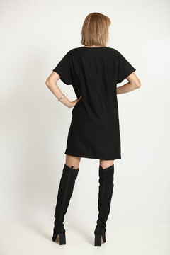 Vestido Curto Amplo Manga Japonesa - Preto - comprar online