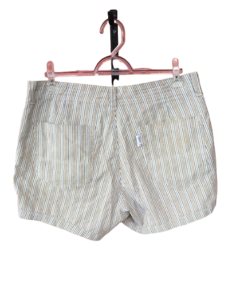 Short Alfaiataria listrado em tons de bege - Traymon -AT4 - comprar online