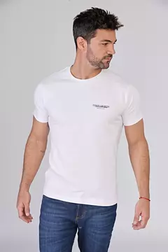 REMERA GROWTH BLANCA BRAVO.