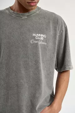 REMERA OVERSIZE RUNNING