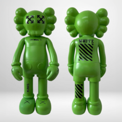 KAWS NORMAL PARADO - tienda online