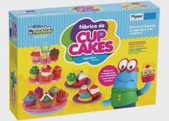 FÁBRICA DE CUPCAKE AMASSE E BRINQUE - XPLAST