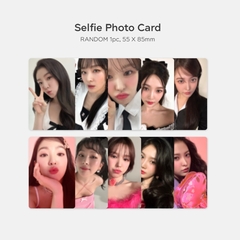 Red Velvet - RANDOM TRADING CARD en internet