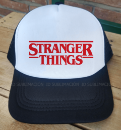 Gorra trucker stranger things logo - comprar online