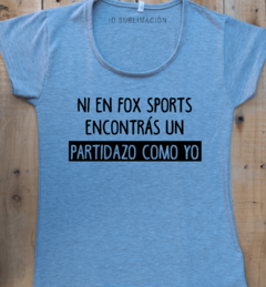 Remera de mujer con frase Ni en fox Sports en internet