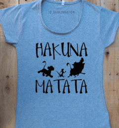 Remera de mujer con frase Hakuna Matata - comprar online